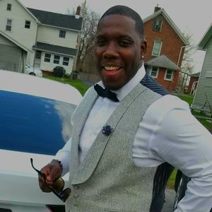 Meet your Posher, Dennis